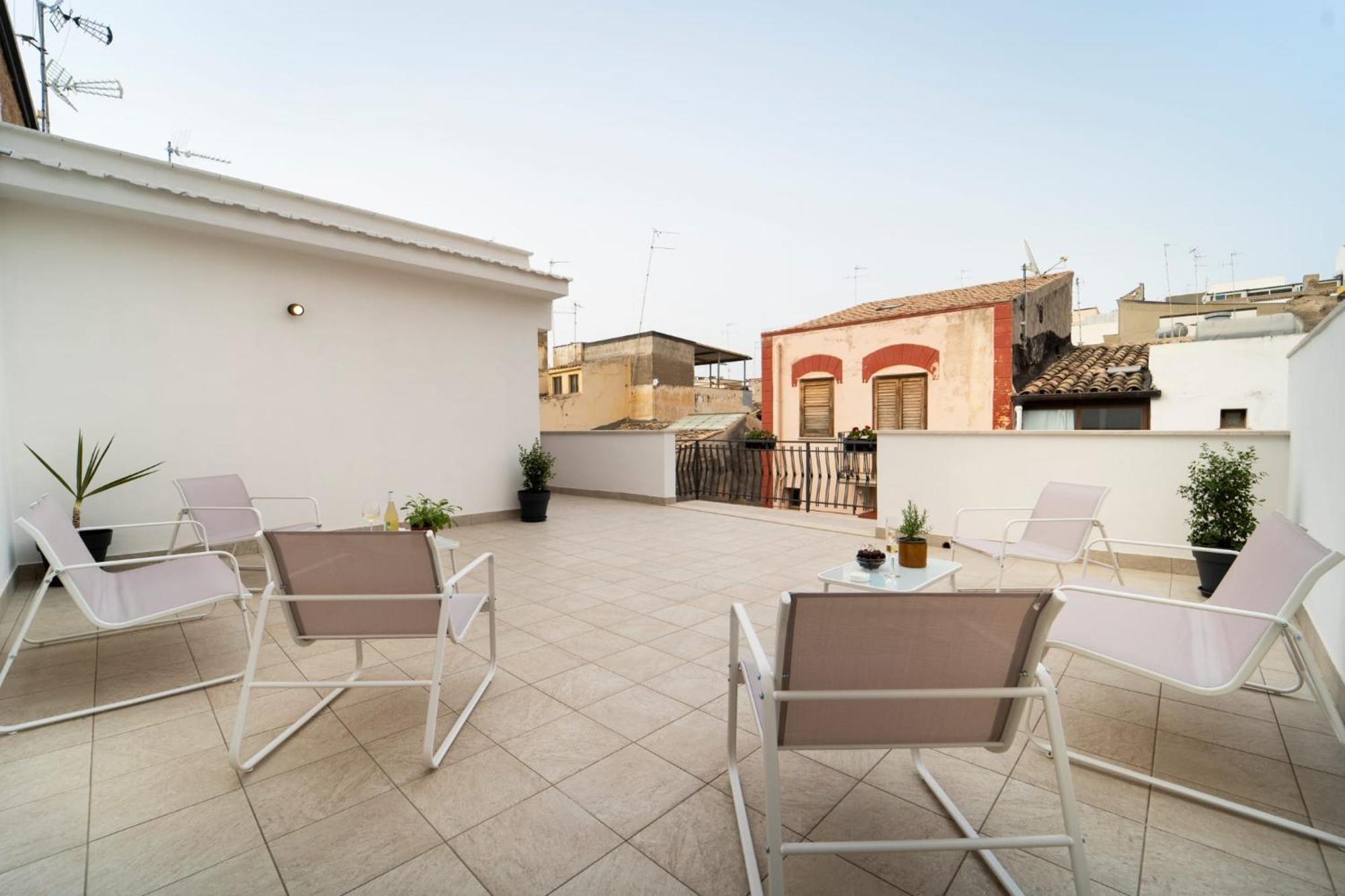 Mameri Central Rooms كاستيلاّماري ديل غو المظهر الخارجي الصورة